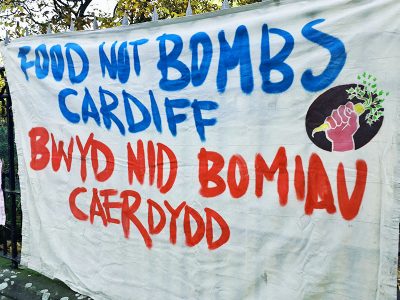 Food Not Bombs Cardiff, Banner, Welsh